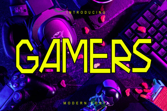 Gamers Font Review: Bold Display Type for Campaigns